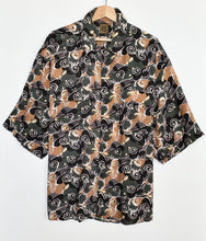 Load image into Gallery viewer, 90s Crazy Print Shirt (XL)