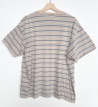 Load image into Gallery viewer, Carhartt Striped T-shirt (L)