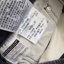 Load image into Gallery viewer, Levi’s 502 Cords W33 L28