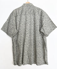 Load image into Gallery viewer, 90s Abstract Crazy Print Shirt (L)