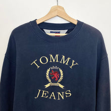 Load image into Gallery viewer, Tommy Hilfiger Sweatshirt (M)