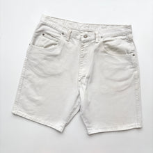 Load image into Gallery viewer, 90s Wrangler Denim Shorts W34