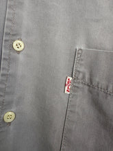 Load image into Gallery viewer, 90s Levi’s Shirt (L)