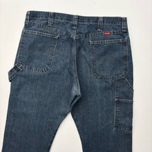 Load image into Gallery viewer, Wrangler Carpenter Jeans W36 L30