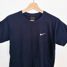 Load image into Gallery viewer, Nike T-shirt (S)