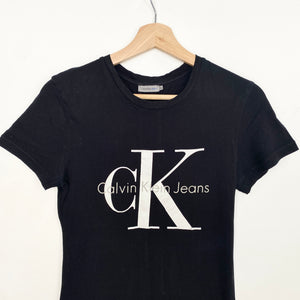Women’s Y2K Calvin Klein T-shirt (XS)