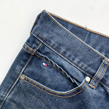 Load image into Gallery viewer, Tommy Hilfiger Jeans W30 L30