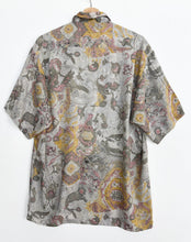 Load image into Gallery viewer, 90s Abstract Crazy Print Shirt (M)