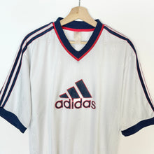 Load image into Gallery viewer, 90s Adidas T-shirt (L)