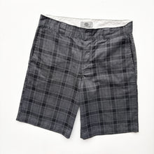 Load image into Gallery viewer, Dickies Shorts W32
