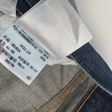 Load image into Gallery viewer, Levi’s 501 Jeans W32 L34