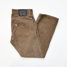 Load image into Gallery viewer, Levi’s 514 Cords W34 l30