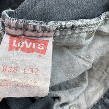 Load image into Gallery viewer, 90s Levi’s Jeans W36 L32