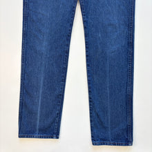 Load image into Gallery viewer, Wrangler Jeans W33 L34