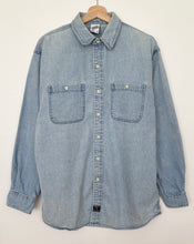 Load image into Gallery viewer, 90s Looney Tunes Denim Shirt (M)