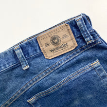 Load image into Gallery viewer, Wrangler Jeans W42 L29