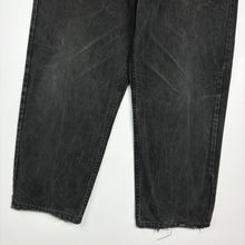 Load image into Gallery viewer, 90s Levi’s Jeans W36 L26