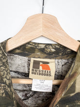 Load image into Gallery viewer, Camo Long Sleeve T-shirt (S)