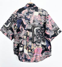 Load image into Gallery viewer, 90s Abstract Crazy Print Shirt (L)