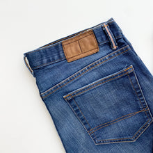 Load image into Gallery viewer, Tommy Hilfiger Jeans W36 L30