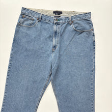 Load image into Gallery viewer, Tommy Hilfiger Jeans W38 L30