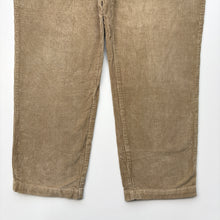 Load image into Gallery viewer, 90s Ralph Lauren Jumbo Cords W40 L32