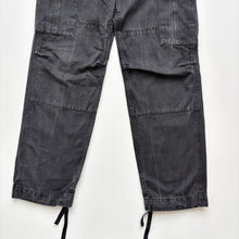 Load image into Gallery viewer, Carhartt Cargos W28 L32