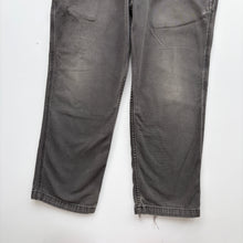 Load image into Gallery viewer, Carhartt Jeans W32 L26