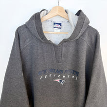 Load image into Gallery viewer, NFL New England Patriots Hoodie (XL)