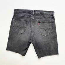 Load image into Gallery viewer, Levis 511 Shorts W36