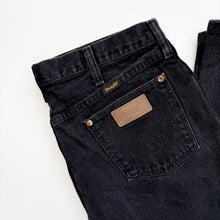 Load image into Gallery viewer, Wrangler Jeans W34 L30