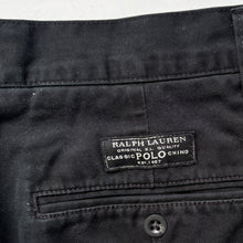 Load image into Gallery viewer, 90s Ralph Lauren Shorts W30