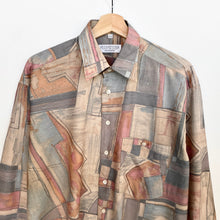 Load image into Gallery viewer, 90s Crazy Print Shirt (L)