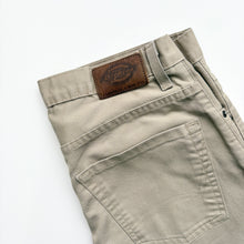 Load image into Gallery viewer, Dickies jeans W32 L30