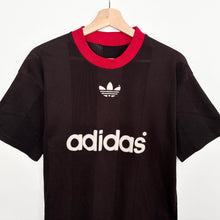 Load image into Gallery viewer, 90s Adidas T-shirt (M)