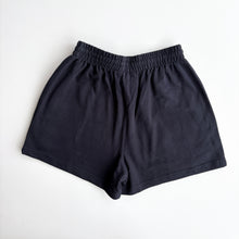 Load image into Gallery viewer, Women’s 90s Ellesse Shorts (M)