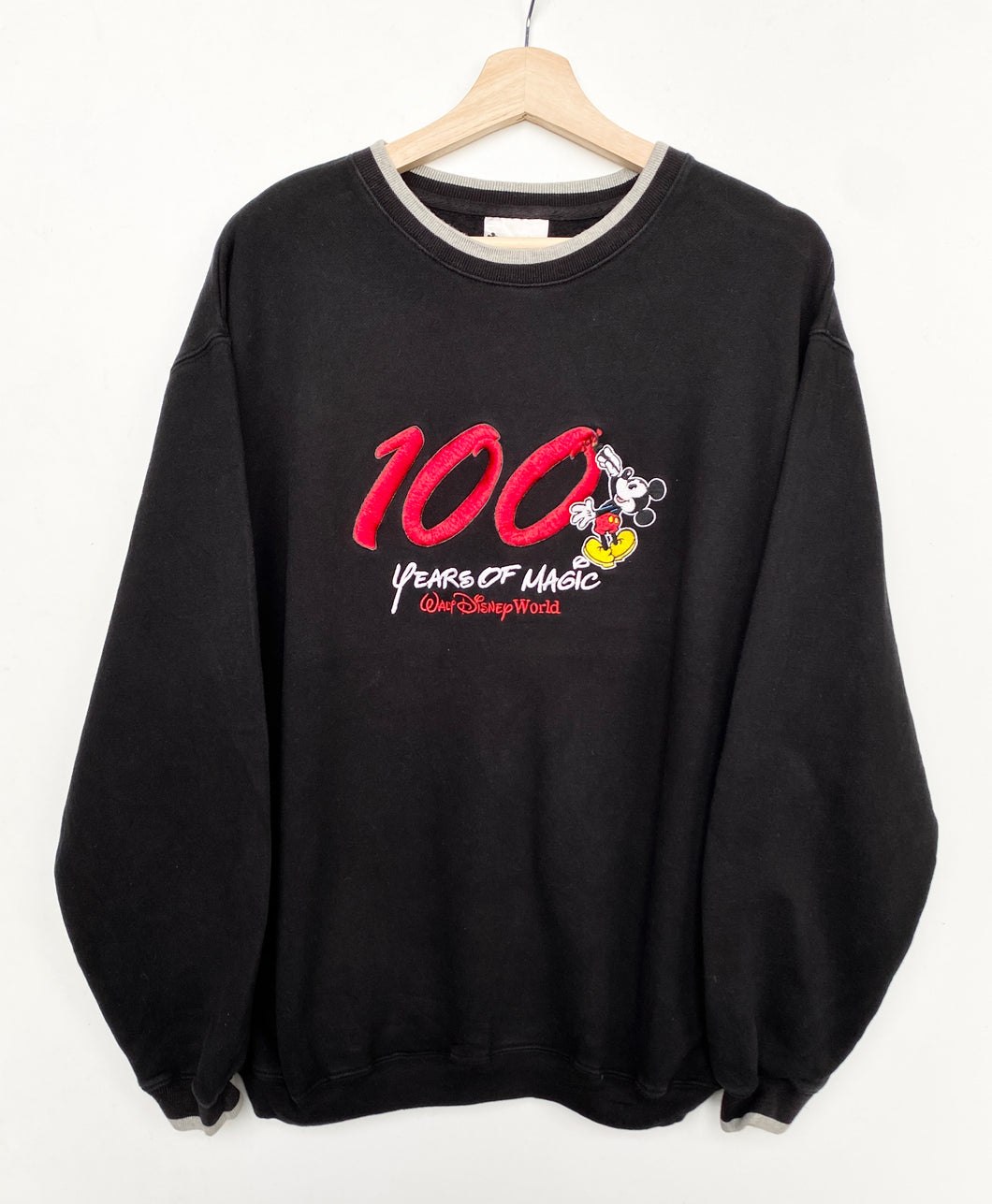 00s Disney 100 Years Of Magic Sweatshirt (M)