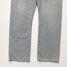 Load image into Gallery viewer, Levi’s 514 Cords W36 L34