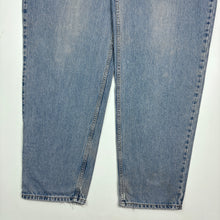 Load image into Gallery viewer, Levi’s 560 W40 L36
