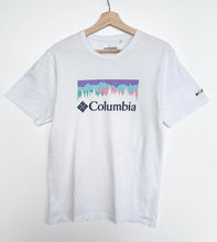 Load image into Gallery viewer, Columbia T-shirt (S)
