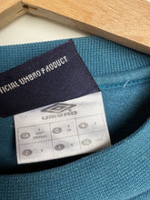 Load image into Gallery viewer, 00s Umbro Sweatshirt (S)