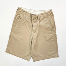 Load image into Gallery viewer, Carhartt Shorts W28