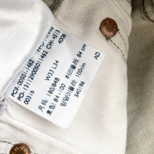 Load image into Gallery viewer, Levi’s 501 W33 L28