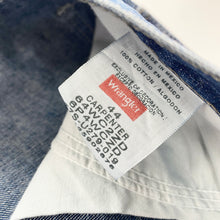 Load image into Gallery viewer, Wrangler Carpenter Shorts W44