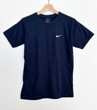 Load image into Gallery viewer, Nike T-shirt (S)