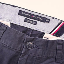 Load image into Gallery viewer, Tommy Hilfiger Trousers W32 L32