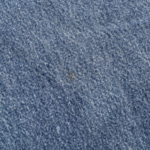 Load image into Gallery viewer, 90s Levi’s W22 L31