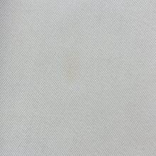 Load image into Gallery viewer, 90s Levi’s 501 W33 L32