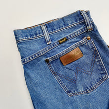 Load image into Gallery viewer, Wrangler Jeans W34 L34