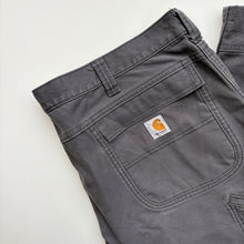 Load image into Gallery viewer, Carhartt Jeans W42 L30